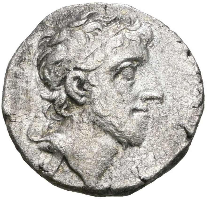 ARIARATES X EUSEBES FILEDELFOS (42-36 a.C.). Dracma.