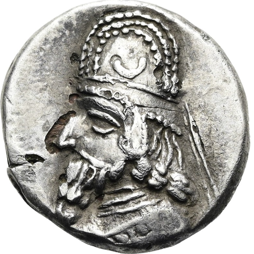 DARAYAN (Darío) II, siglo I a.C. Dracma.