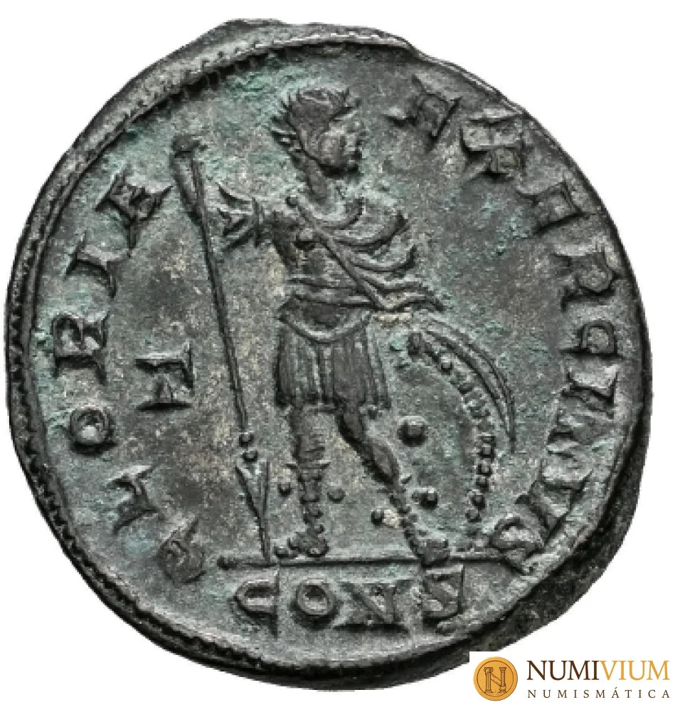Constantino I. Follis. 327-328 d.C. Constantinopla. (Ric-VII 22). Follis