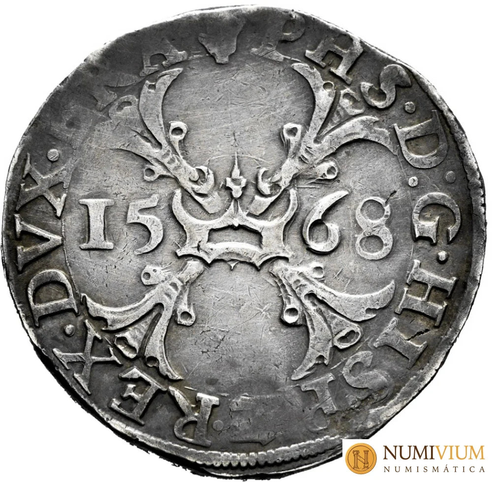Felipe II (1556-1598). 1/2 escudo de Borgoña. 1568. Amberes. Escasa. MBC Felipe II