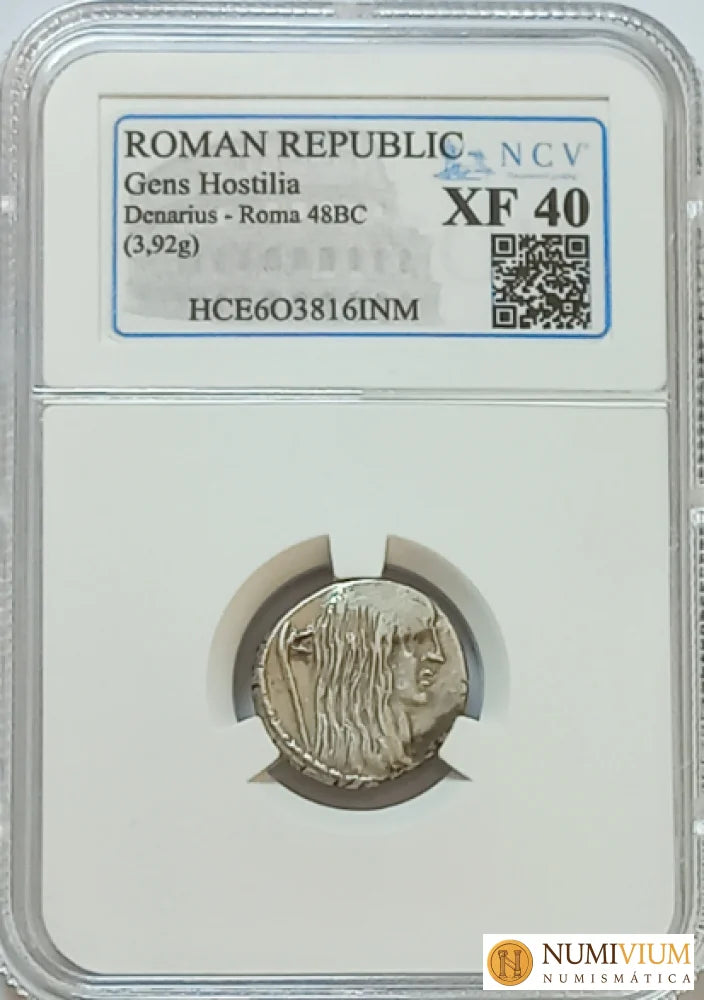 GENS HOSTILIA. Denario. Aprox. 48 a.C. Encapsulada como XF 40. MBC+ Denario república