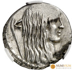 GENS HOSTILIA. Denario. Aprox. 48 a.C. Encapsulada como XF 40. MBC+ Denario república