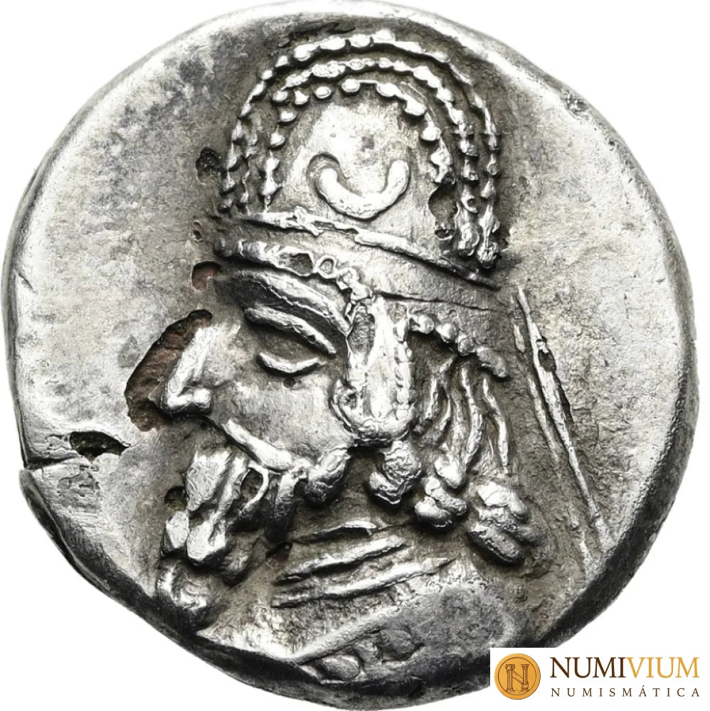DARAYAN (Darío) II. Fundador de la dinastía darayánida de Persis.